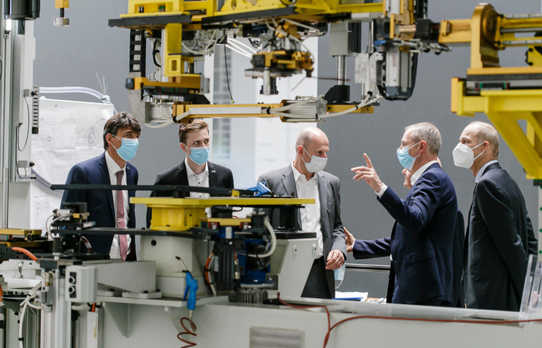 Delegação da GROB visita a fábrica da GROB na Itália