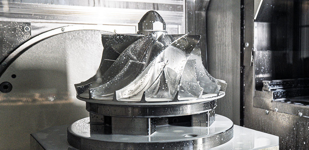Live task of machining an impeller on the GROB G350