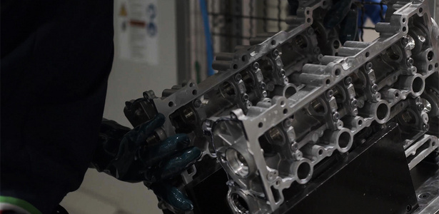 Various powertrain components are manufactured on GROB machines. 