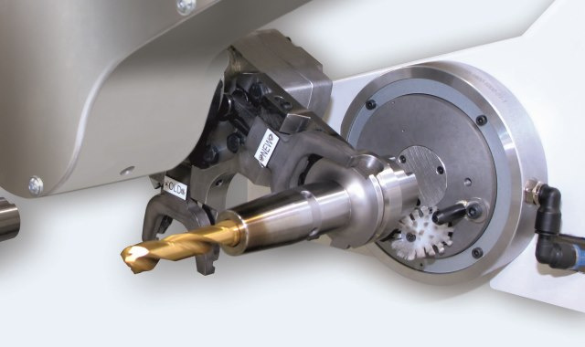 Tool cleaning device